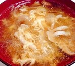 シメジと玉ねぎの中華風スープ